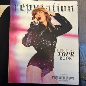 Taylor Swift Reputation Tour Book
